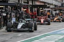 Illustrationsbild från en formel 1-depå.