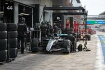 Illustrationsbild från en formel 1-depå.