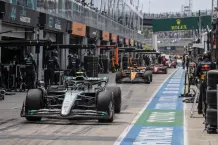 Illustrationsbild från en formel 1-depå.