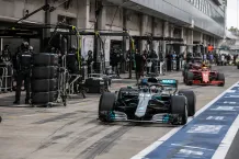 Illustrationsbild från en formel 1-depå.