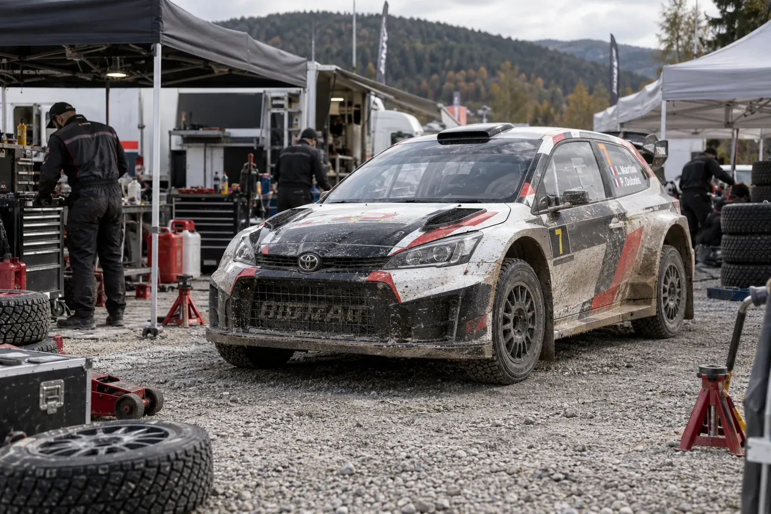 Illustrationsbild från en servicedepå inom rally.