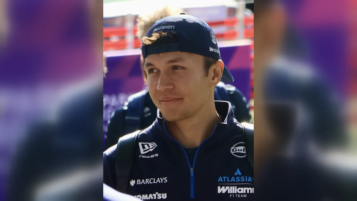 Alex Albon fotograferad under Australiens Grand Prix 2026.