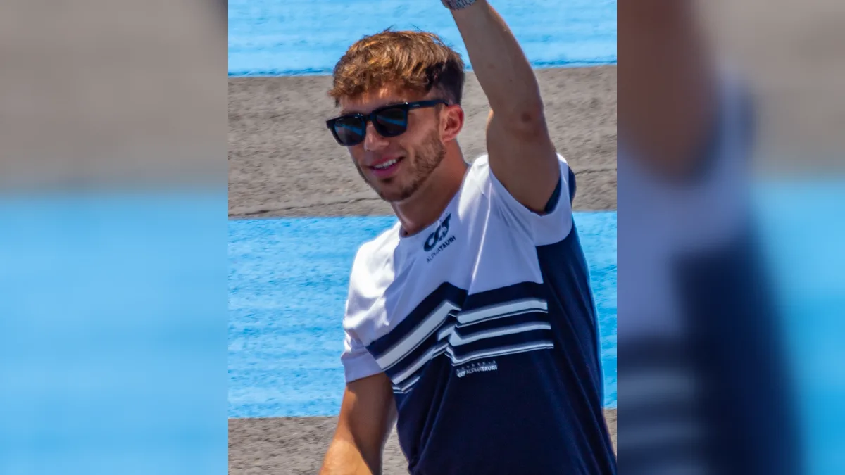 Pierre Gasly fotograferad under Frankrikes Grand Prix 2022.