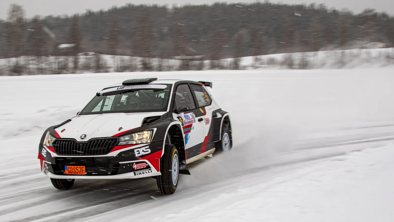 Škoda Fabia R5 evo under Rally Vännäs 2020, en deltävling i rally-SM.